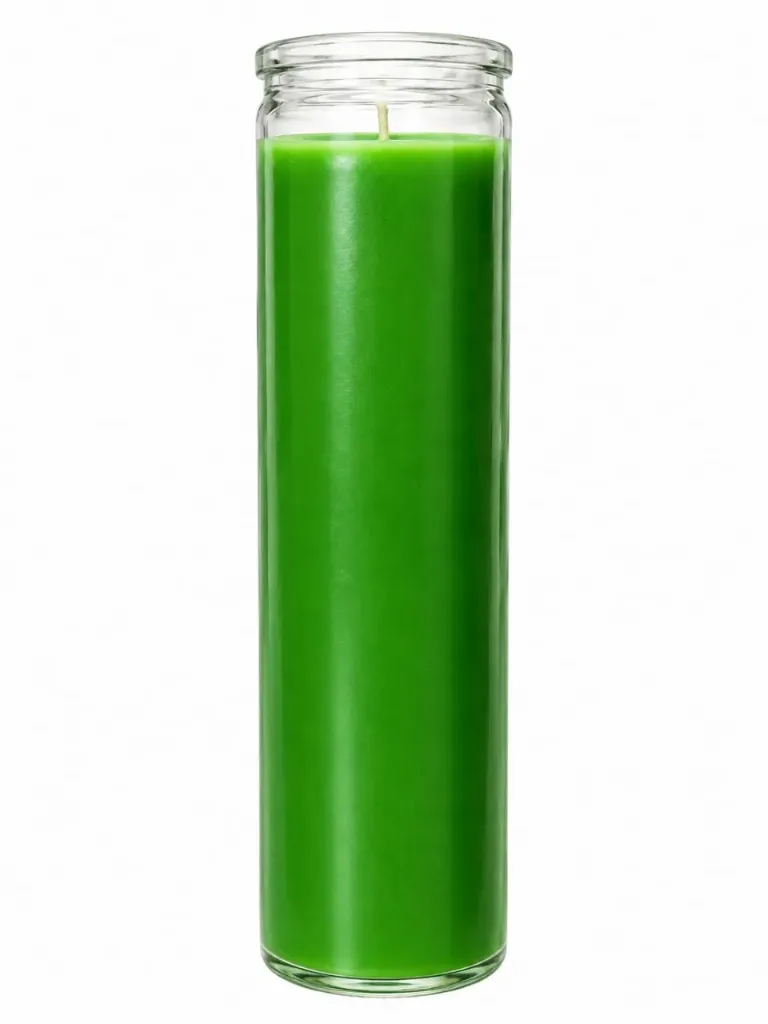 Bougie teintée dans la masse dans un verre, couleur vert